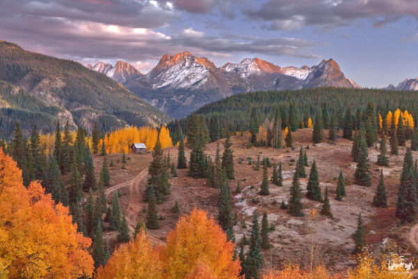 The Cabin on Molas Pass